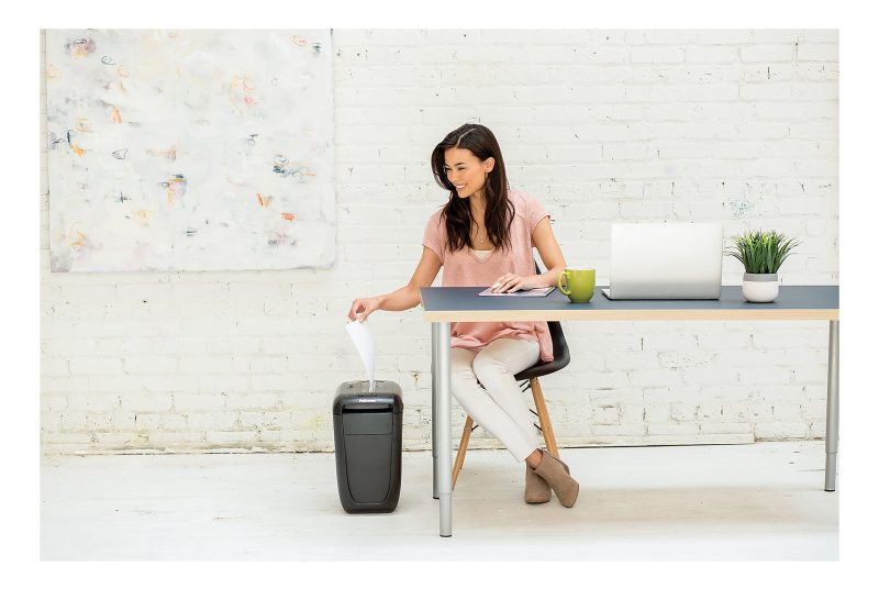 Fellowes® 60Cs 10-Sheet Cross-Cut Shredder - Image 7