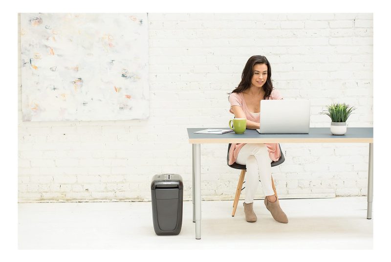 Fellowes® 60Cs 10-Sheet Cross-Cut Shredder - Image 8
