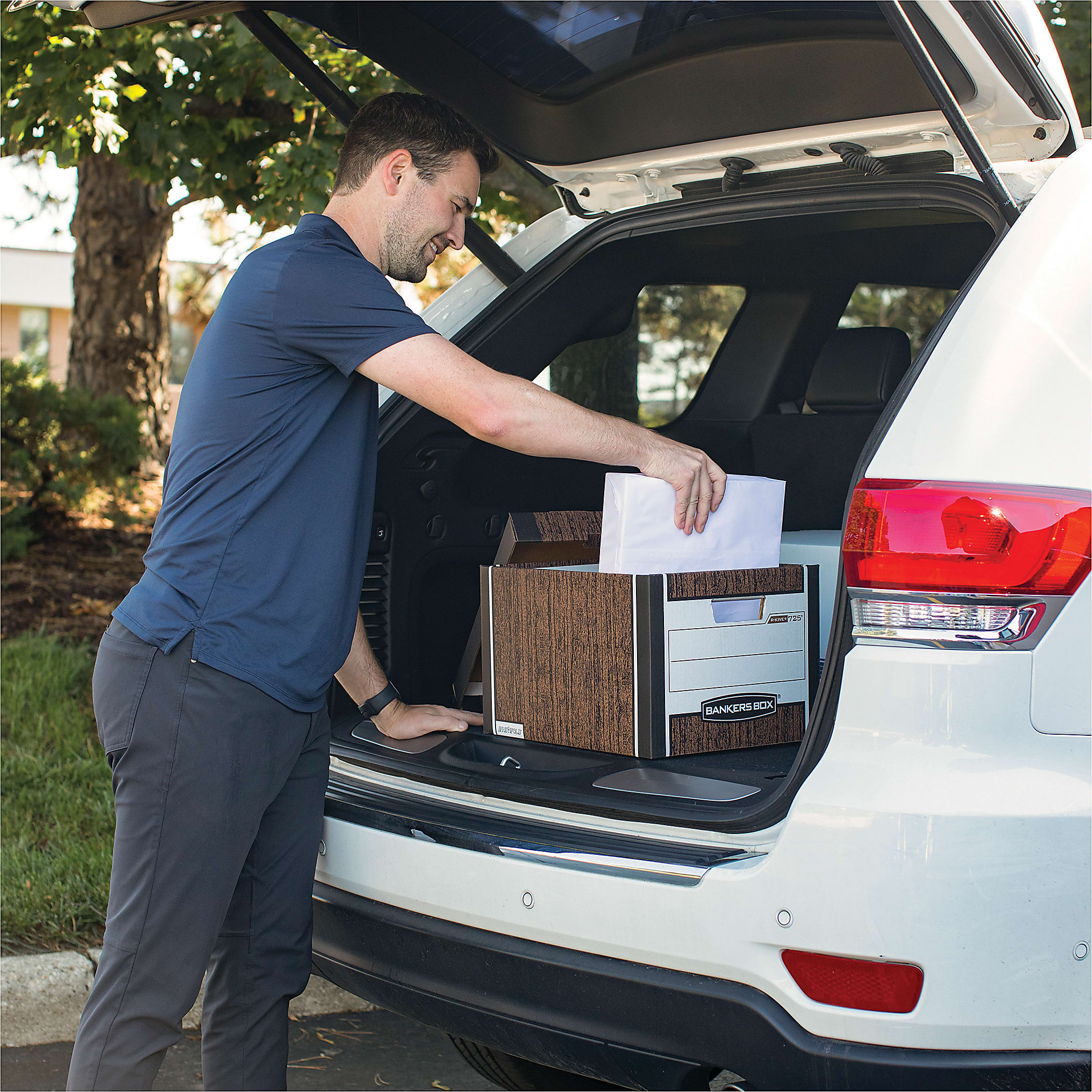 Bankers Box® R Kive® Standard-Duty Storage Boxes With Lift-Off Lids, Letter/Legal Size, 15" x 12" x 10", 60% Recycled, Woodgrain, Case Of 12 - Image 4