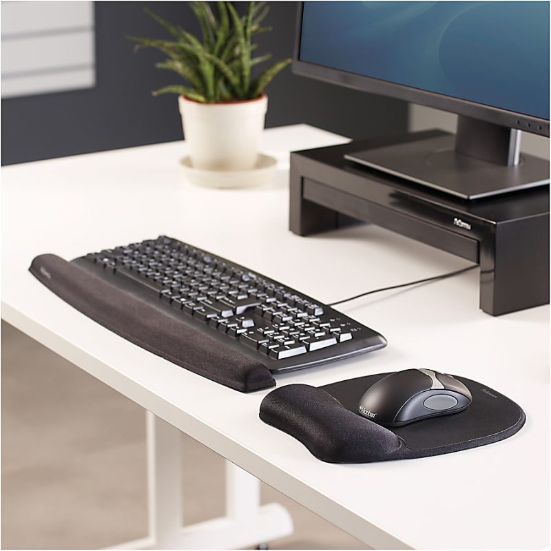 Fellowes® Gel Wrist Rest/Mouse Pad, Fabric, Black - Image 3