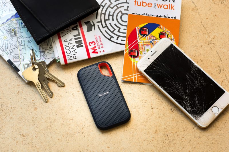 SanDisk® Extreme® Portable SSD, 1TB, Black - Image 8