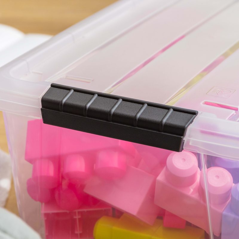 Iris USA® Buckled Boxes, 13.5 Qt, 19-1/16”L x 15-3/16”W x 9-1/4”H, Clear, Set Of 6 Boxes - Image 3
