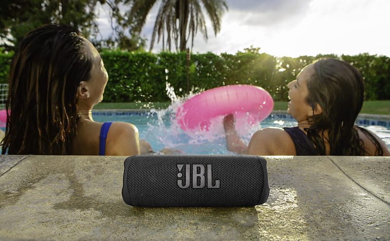 JBL Flip6 20W Wireless Portable Waterproof Speaker, Black - Image 7