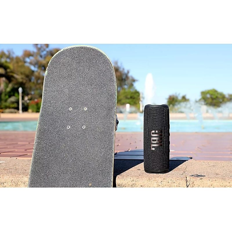 JBL Flip6 20W Wireless Portable Waterproof Speaker, Black - Image 9