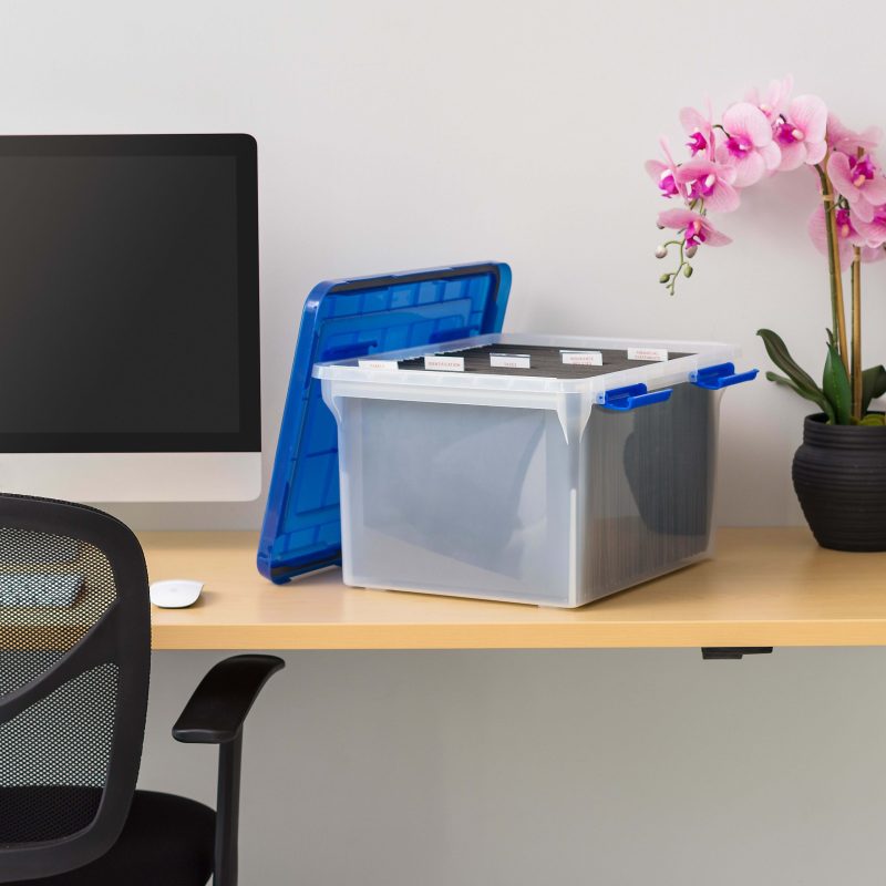 Iris® Element-Resistant Ultimate Storage Box, Letter/Legal, 8 Gallon, 20-1/8”L x 16-3/16”W x 14-1/4”H, Clear - Image 11