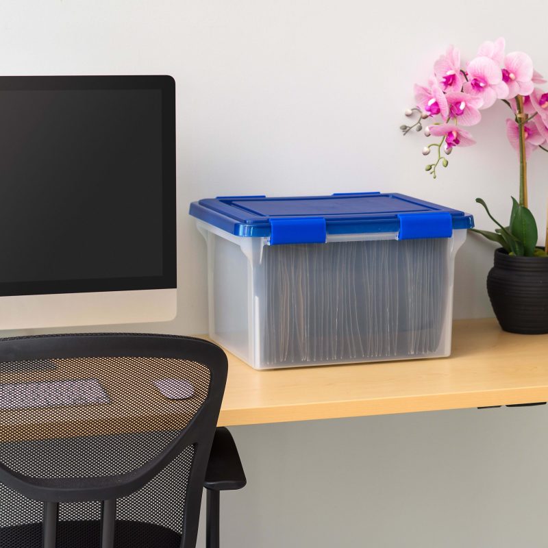 Iris® Element-Resistant Ultimate Storage Box, Letter/Legal, 8 Gallon, 20-1/8”L x 16-3/16”W x 14-1/4”H, Clear - Image 12