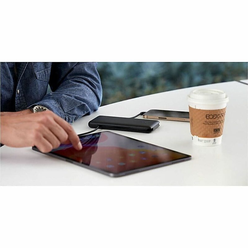 Belkin BoostCharge Plus 10K USB-C Power Bank with Integrated Cables - Black - Image 9
