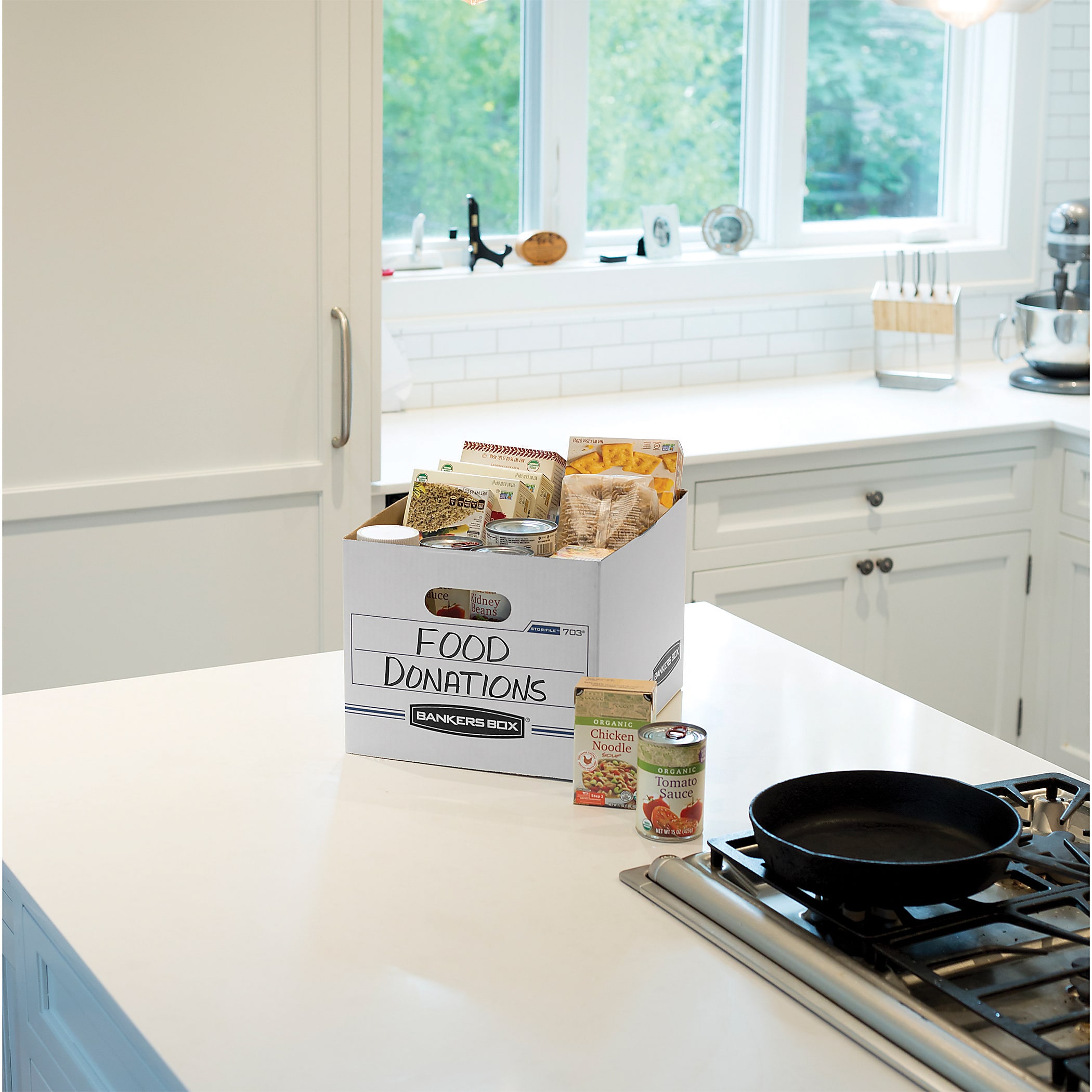 Bankers Box® Easylift™ Standard-Duty Storage Boxes With Lift-Off Lids And Built-In Handles, Letter/Letter Size, 12" x 12" x 10", White/Blue, 12/Pack - Image 3