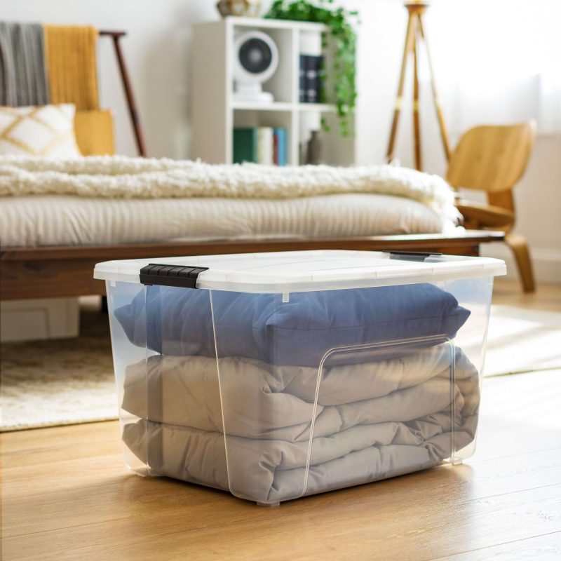 Iris USA® Buckled Boxes, 60 Qt, 22-1/16”L x 16-5/8”W x 13-1/16”H, Clear, Set Of 4 Boxes - Image 4