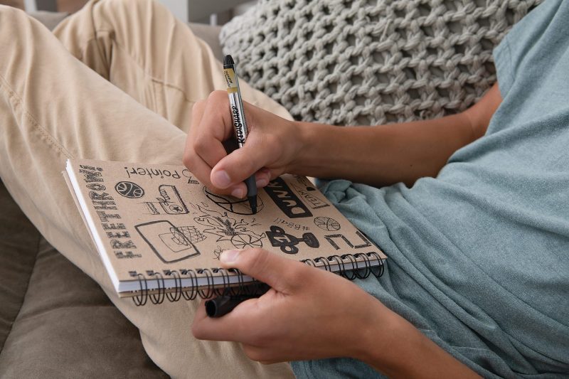 Pacon® UCreate Create Your Own Cover Sketch Diaries, 9" x 6", Natural, 50 Sheets, Pack Of 6 Diaries - Image 6