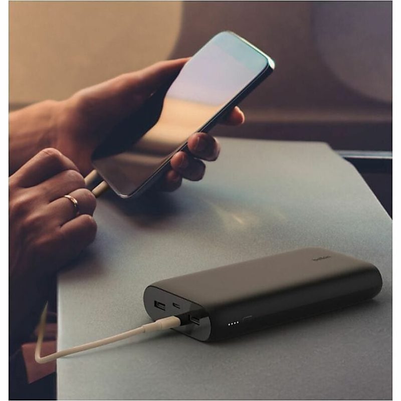 Belkin 32W 4-port USB Power Bank - 26K mAh - 2xUSB-A (12W), 2xUSB-C (20W) - Portable Charger - w/ USB-C to USB-C Cable - Black - For Smartphone, iPhone, Tablet PC, Headphone, USB Type C Device - 26000 mAh - 4 x USB - Black - Image 7